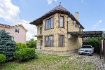 Продаётся двухэтажный кирпичный дом общей площадью 139,1 м² на участке 4 сотки.  Ширина фасада — 15 м.  Дом расположен в спокойном жилом районе с развитой инфраструктурой.  Построен на ленточном фунда ...