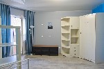 Просторная квартира «под ключ» в центре Краснодара! Продается двухкомнатная квартира площадью 76,3 кв.  м.  на видовом 21 этаже 24-этажного дома в ЖК бизнес-класса «Аврора» по адресу:  ФМР,  ул.  Гара ...