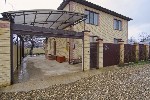 Если жилье стало слишком маленьким для вашей большой семьи,  его пора менять! И конечно на большой дом,  вот на такой:  - Площадь 187,7 кв.  м.  :  5 жилых (просторных) комнат,  2 санузла (по 14 кв.   ...